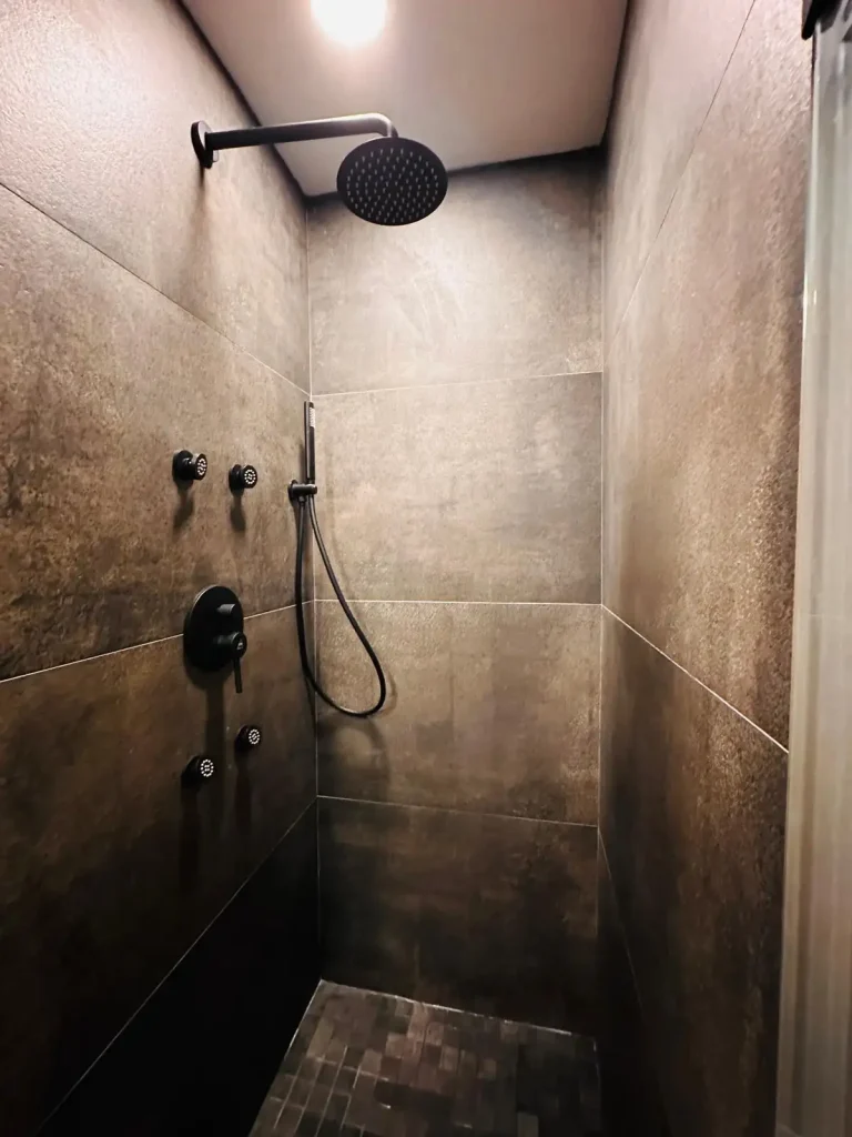 Bathroom-renovation-hamilton-shower-tiles